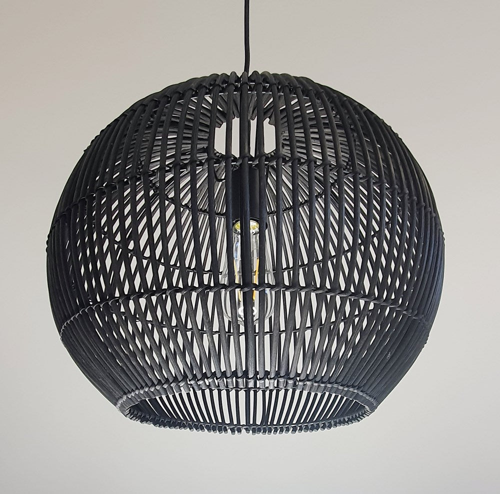 Black wicker pendant discount