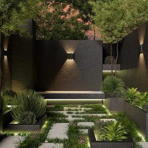 Bold Multi-beam Exterior Wall Light LED 6W TRI Colour Non-dimmable Black IP65