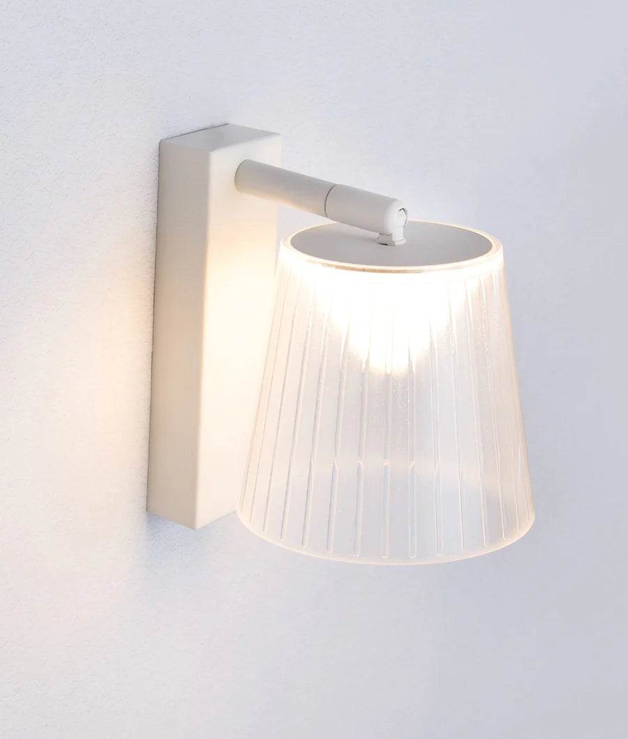 CHESTER City Series LED Wall White 1 Switch Clear PS Shade Wall Lights