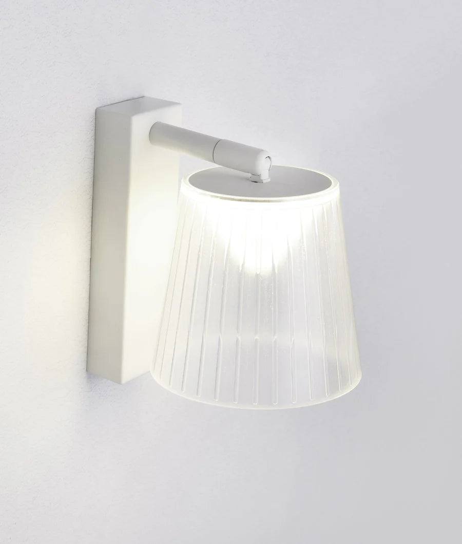 CHESTER City Series LED Wall White 1 Switch Clear PS Shade Wall Lights