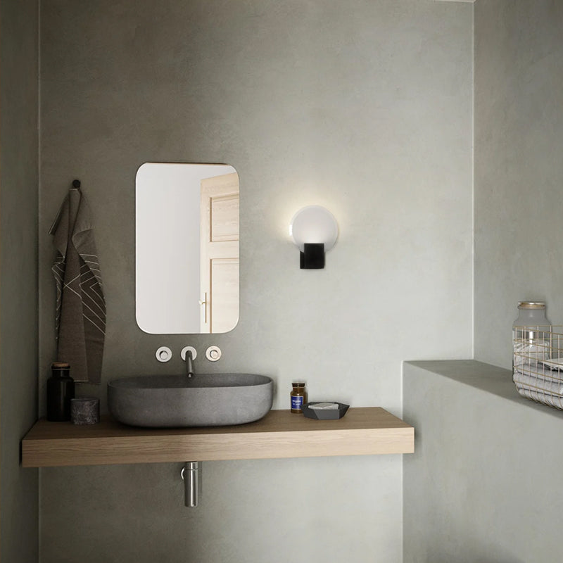 Hester Wall Light Black