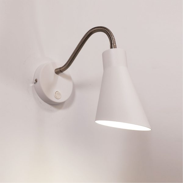 THOR WALL LIGHT WHITE w/ SWITCH