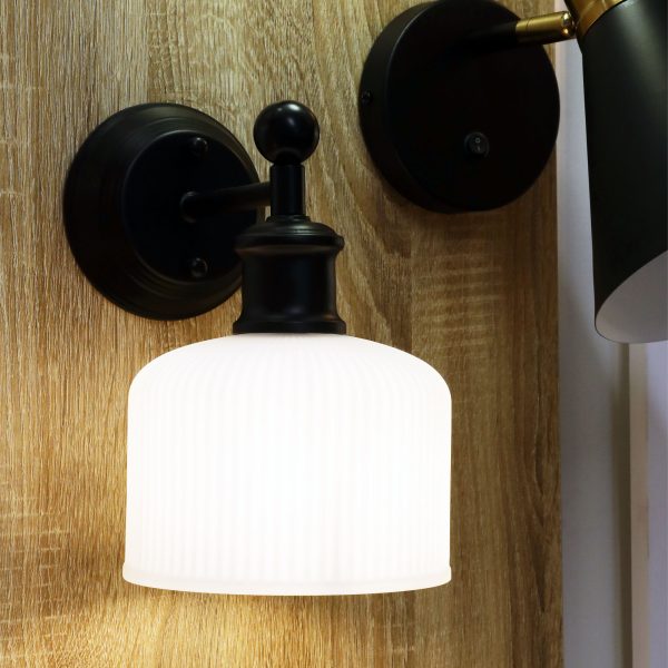 MINKA WALL LIGHT OPAL MATT GLASS