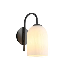 ARLEY WALL LIGHT BLACK / OPAL MATT