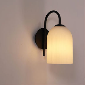 ARLEY WALL LIGHT BLACK / OPAL MATT