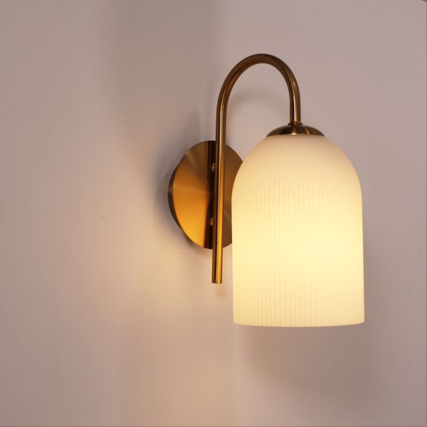 ARLEY WALL LIGHT SATIN BRASS / OPAL MATT