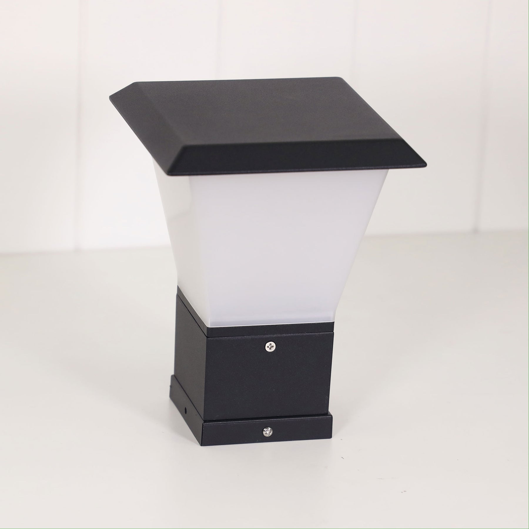 OBLIK PILLAR MOUNT OUTDOOR LIGHT BLACK