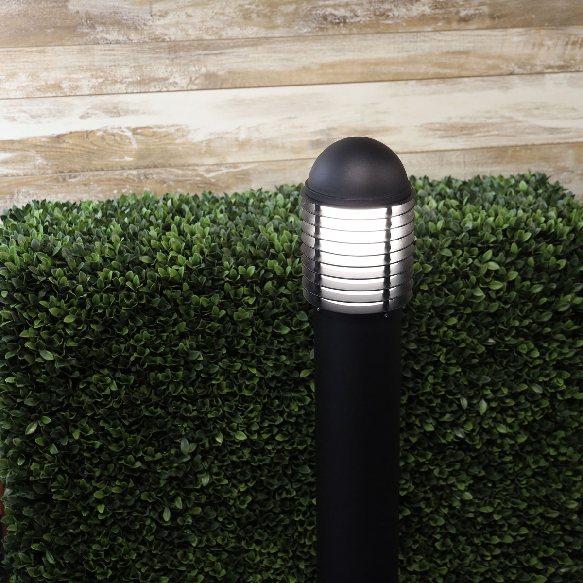 VELIKA BOLLARD w/ FLANGE BLACK  IP44 E27