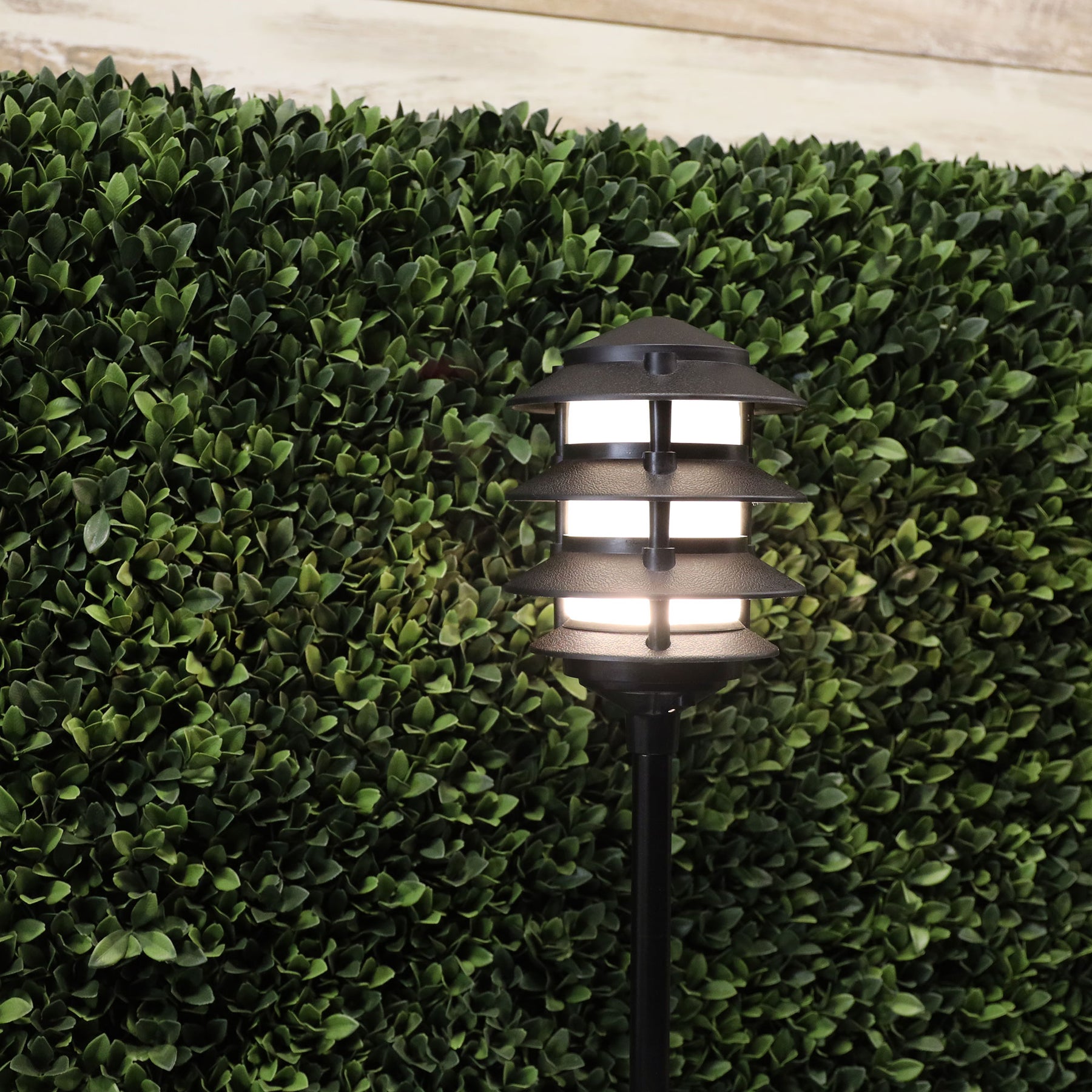 PAVILLION.3 12V GARDEN SPIKE BLACK