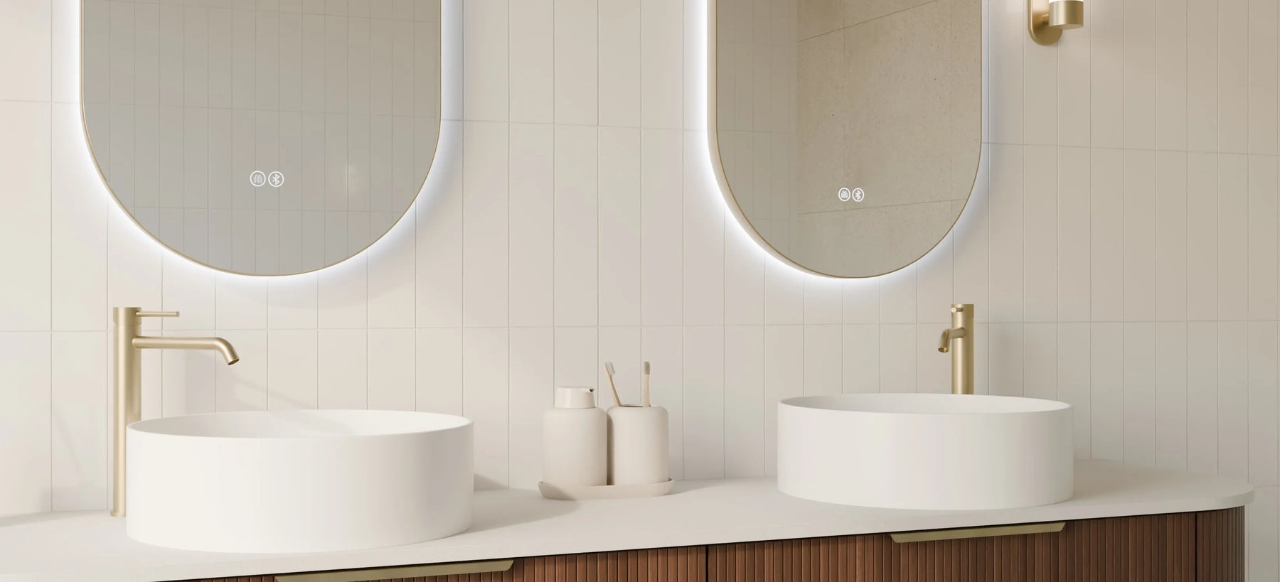 Framed ORVIS S Oval LED Bathroom Mirror