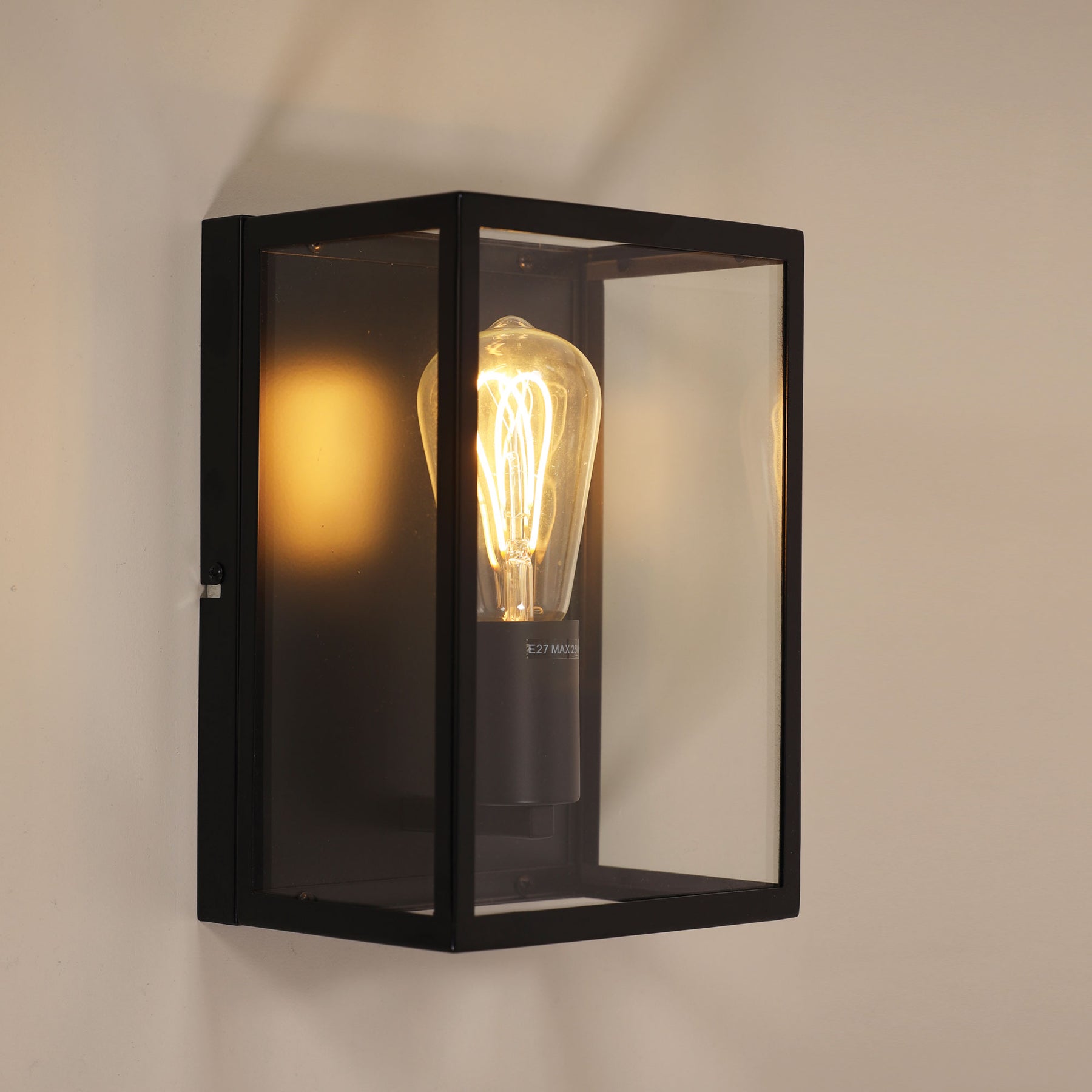 EATON WALL LIGHT BLACK