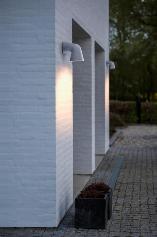 Arlo Outdoor Wall Light